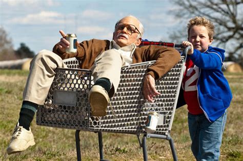 Pengaruh Film pada Industri Film dan Masyarakat Review Jackass Presents : Bad Grandpa Movie